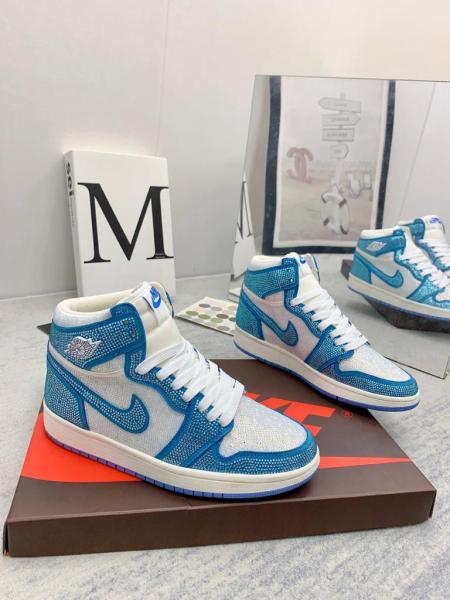 Jordan 1 white Blue full diamond custom