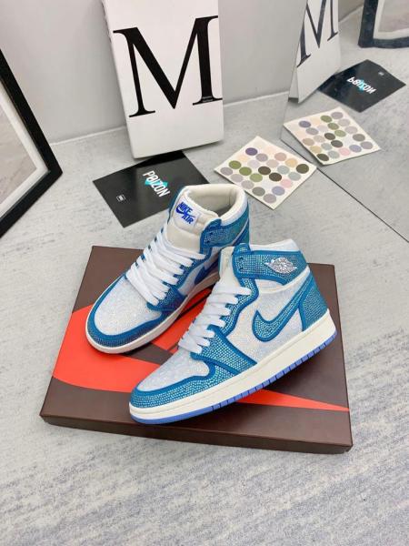 Jordan 1 white Blue full diamond custom
