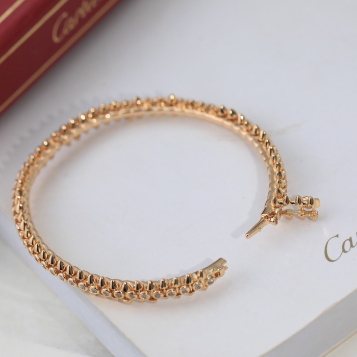 Jewelry cartier 42