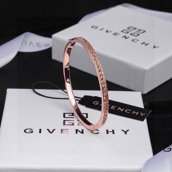 Jewelry givenchy 16