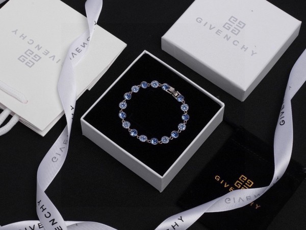 Jewelry givenchy 15