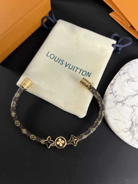 Jewelry Louis Vuitton 313