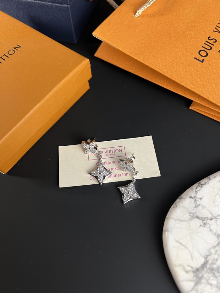 Jewelry Louis Vuitton 314