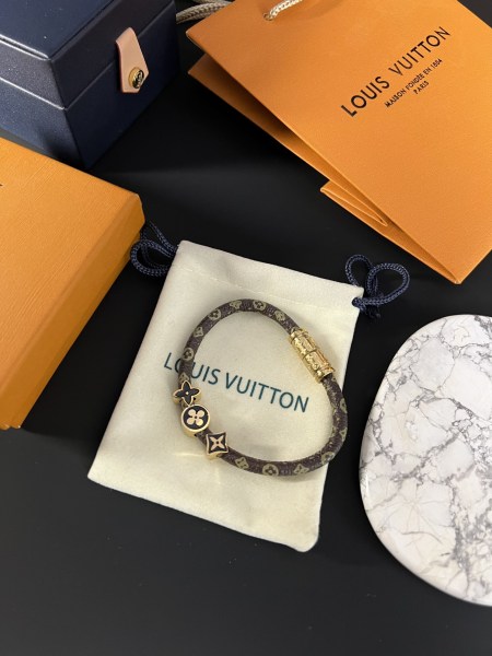 Jewelry Louis Vuitton 313