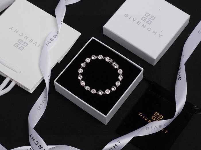Jewelry givenchy 15