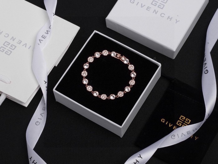 Jewelry givenchy 15