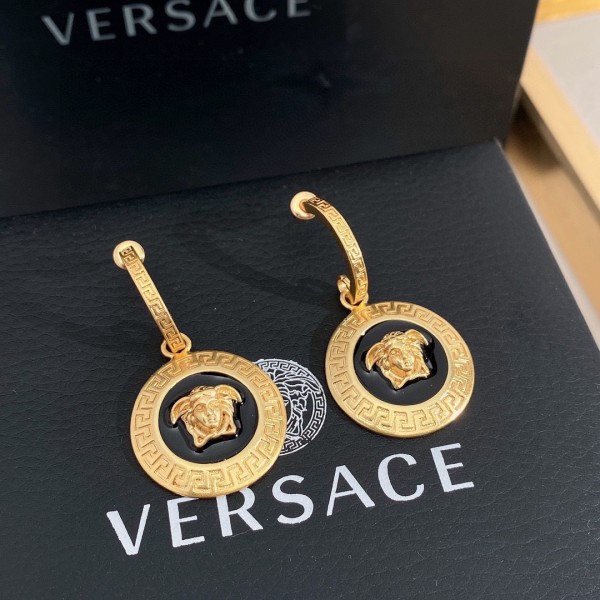 Jewelry Versace 43