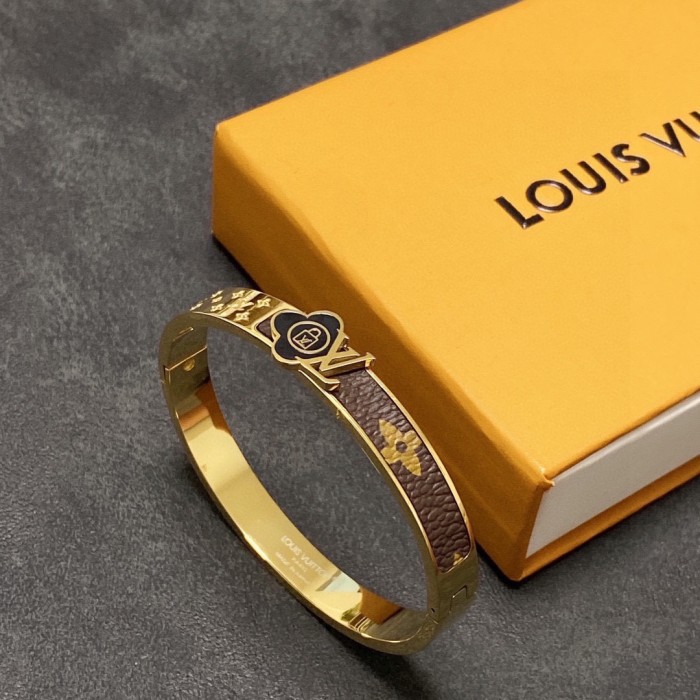 Jewelry Louis Vuitton 319