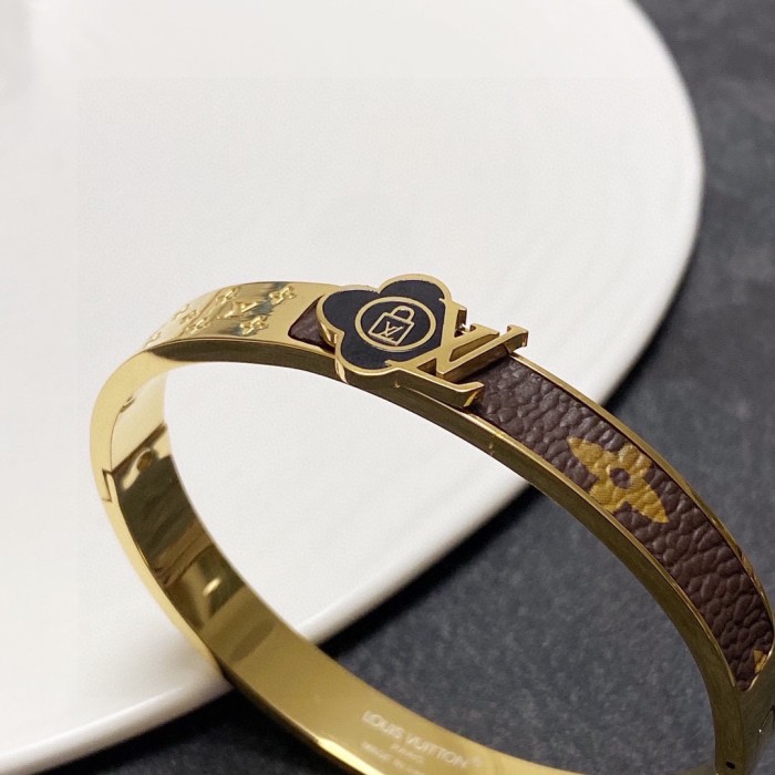 Jewelry Louis Vuitton 319