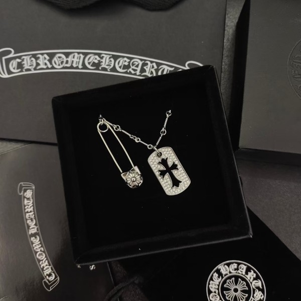 Jewelry chrome hearts 536