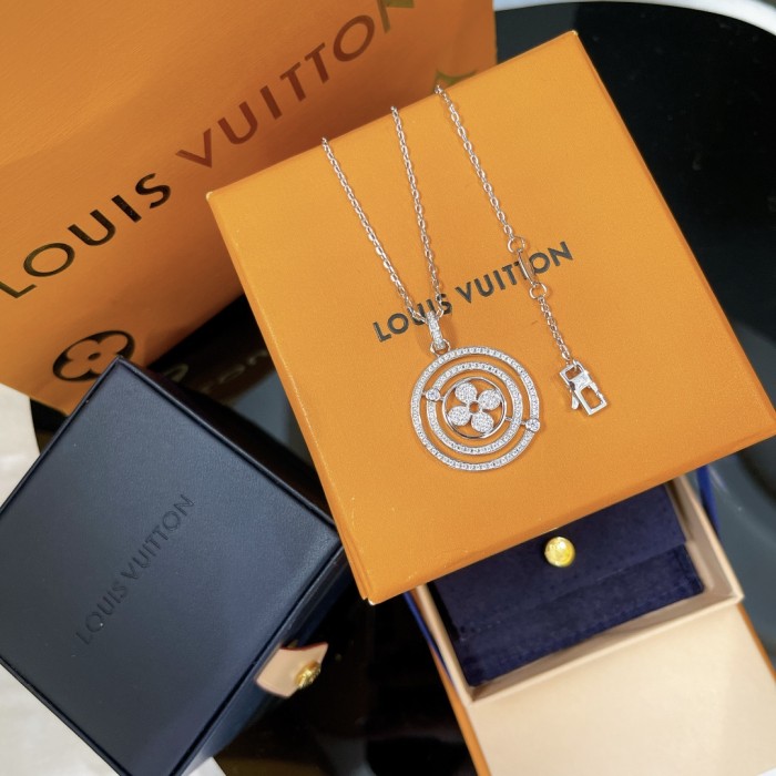 Jewelry Louis Vuitton 321