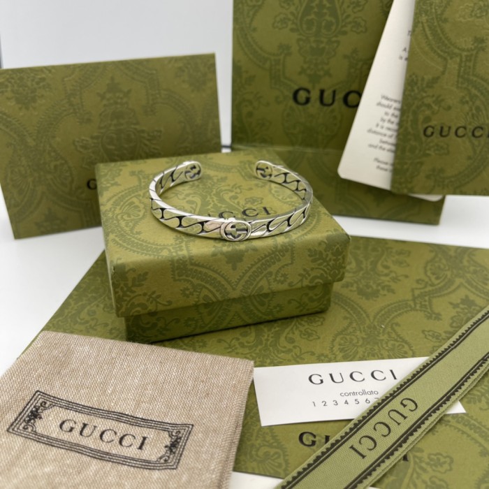 Jewelry Gucci 679