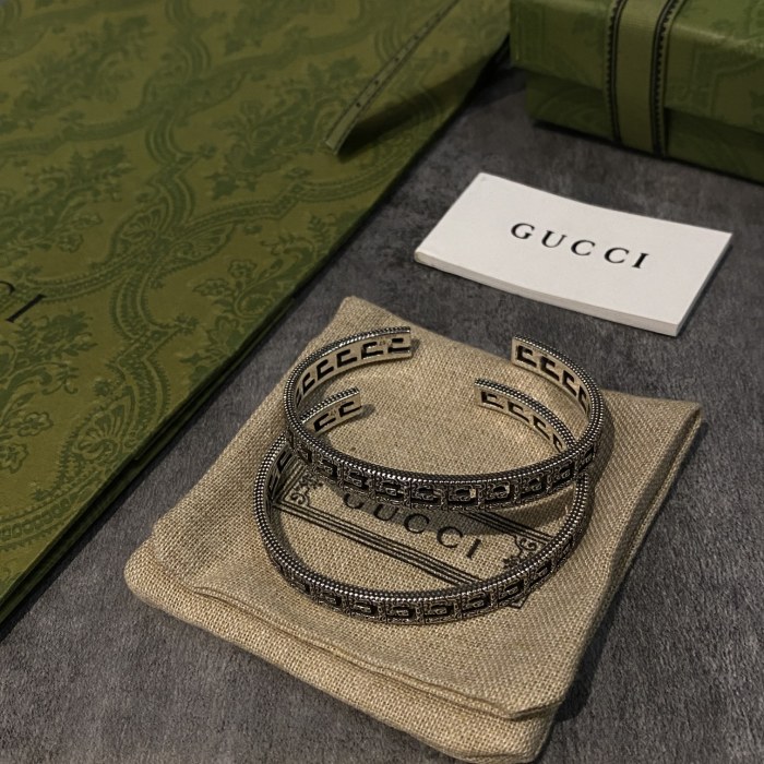 Jewelry Gucci 681