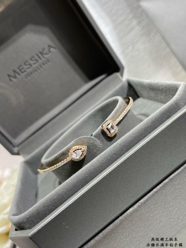 Jewelry MESSIKA 42