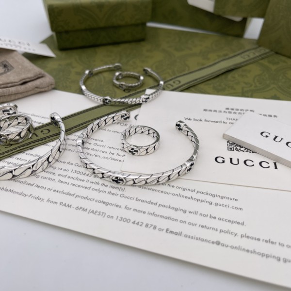 Jewelry Gucci 679