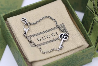 Jewelry Gucci 677