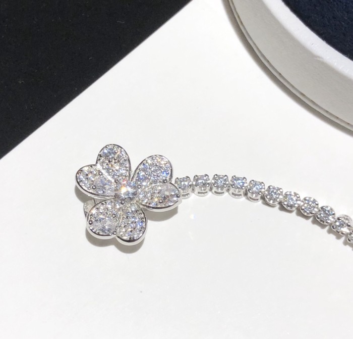Jewelry Van Cleef x Arpels 34