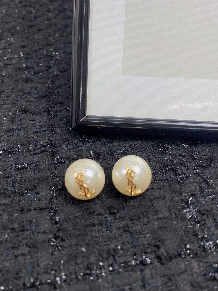 Jewelry yves saint laurent 114