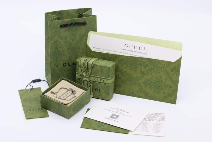 Jewelry Gucci 677