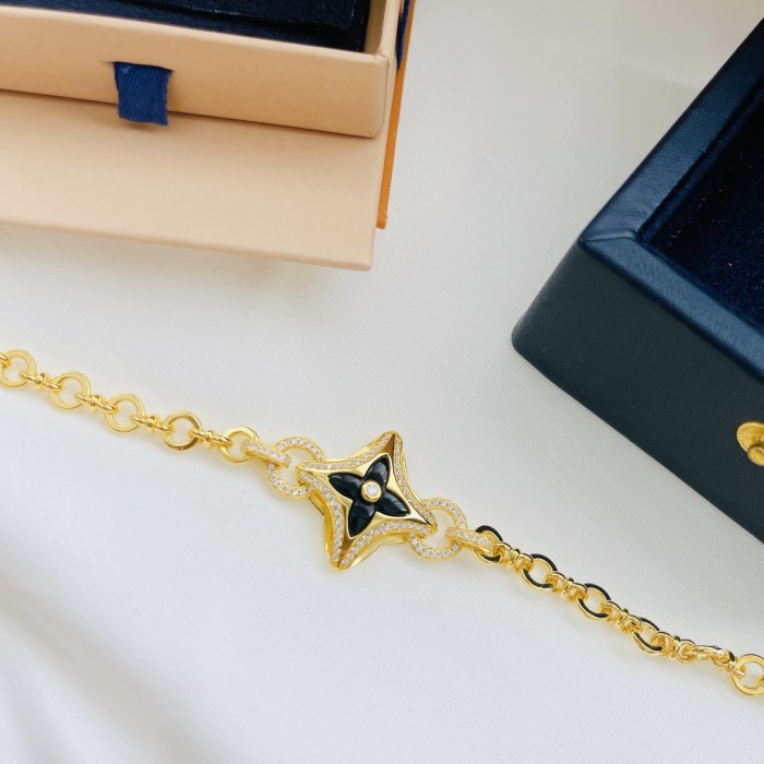 Jewelry Louis Vuitton 322