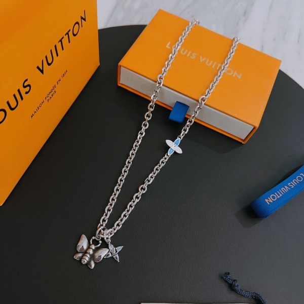 Jewelry Louis Vuitton 329