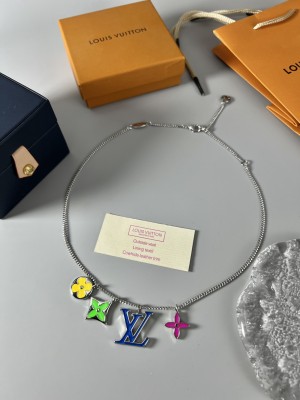 Jewelry Louis Vuitton 332