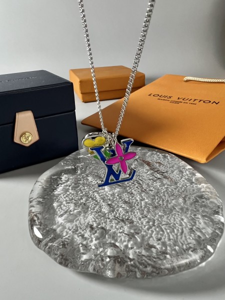 Jewelry Louis Vuitton 332