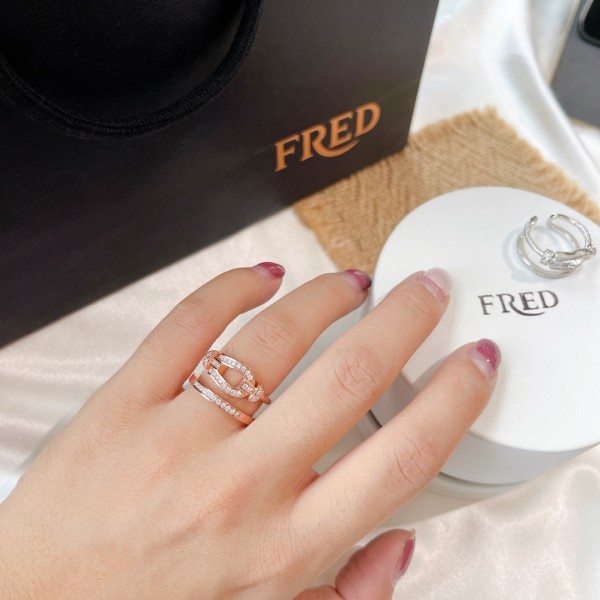 Jewelry fred 37
