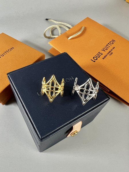 Jewelry Louis Vuitton 331