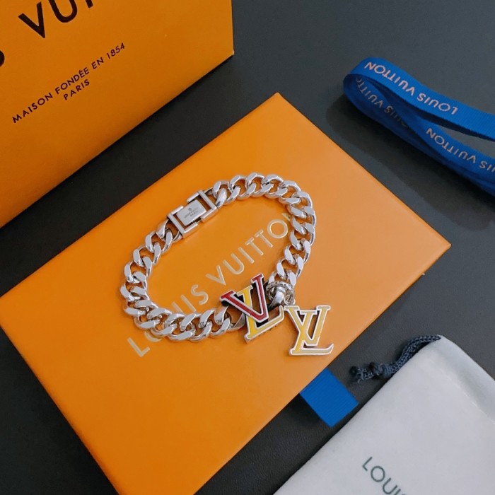 Jewelry Louis Vuitton 327