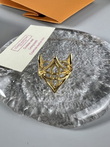 Jewelry Louis Vuitton 331