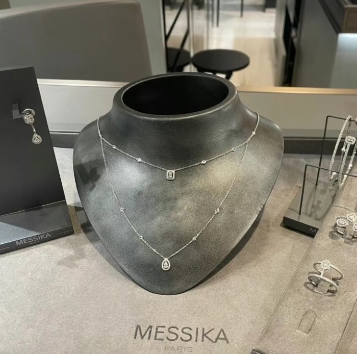 Jewelry MESSIKA 46