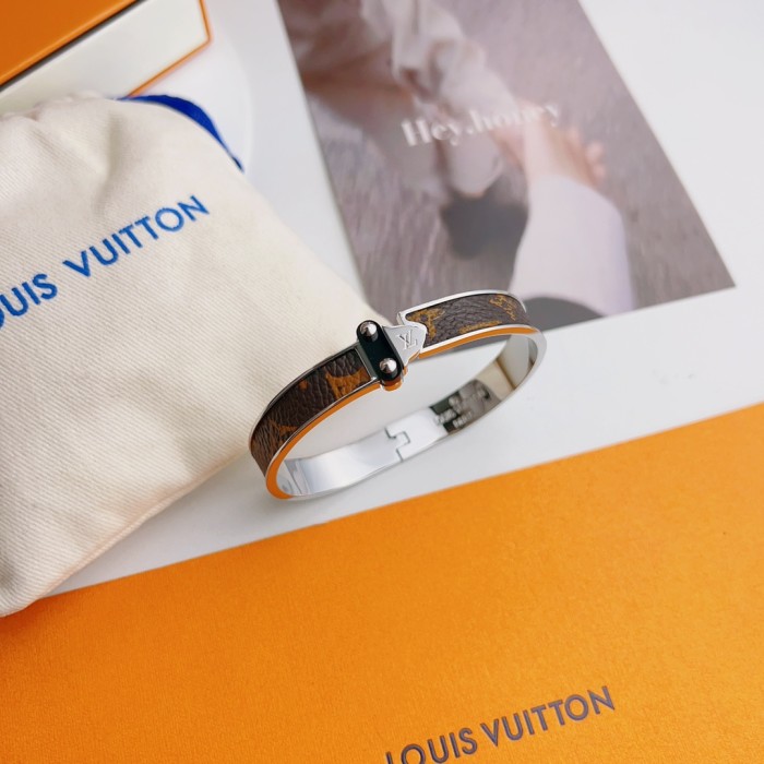 Jewelry Louis Vuitton 343