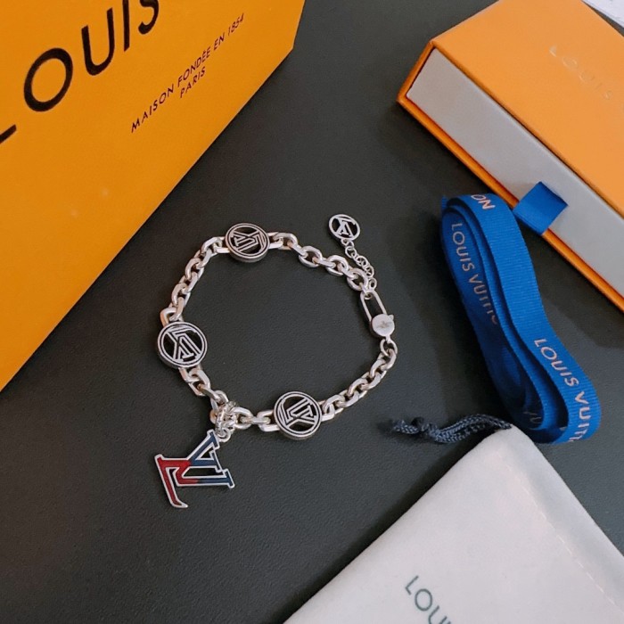 Jewelry Louis Vuitton 352