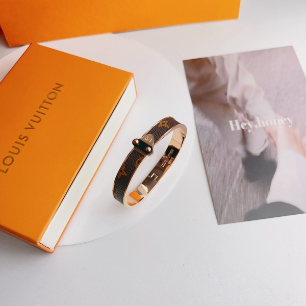 Jewelry Louis Vuitton 342