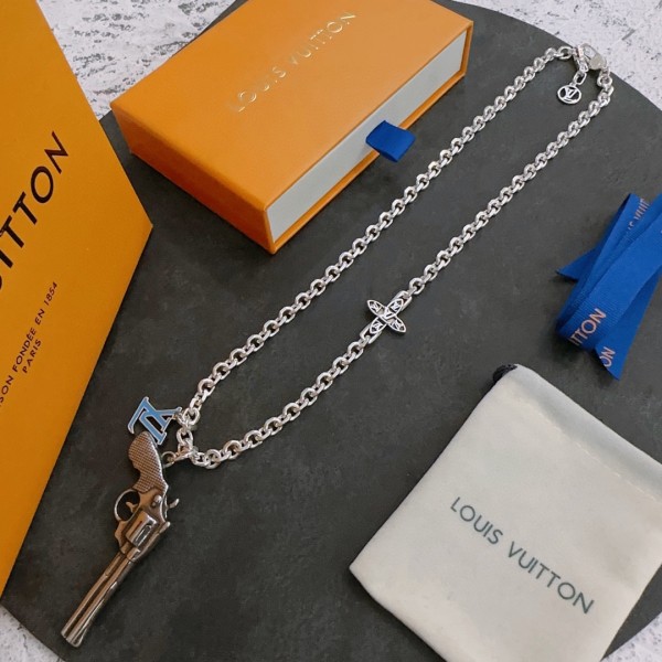 Jewelry Louis Vuitton 354