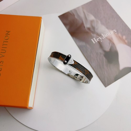 Jewelry Louis Vuitton 343