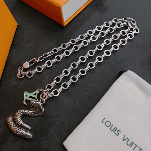 Jewelry Louis Vuitton 355