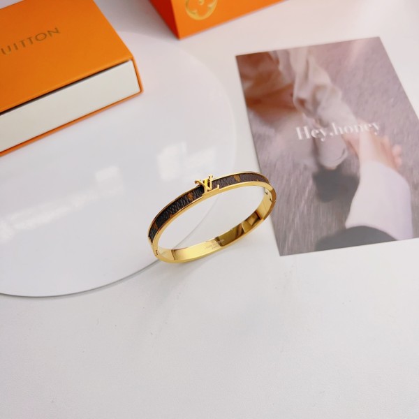 Jewelry Louis Vuitton 340