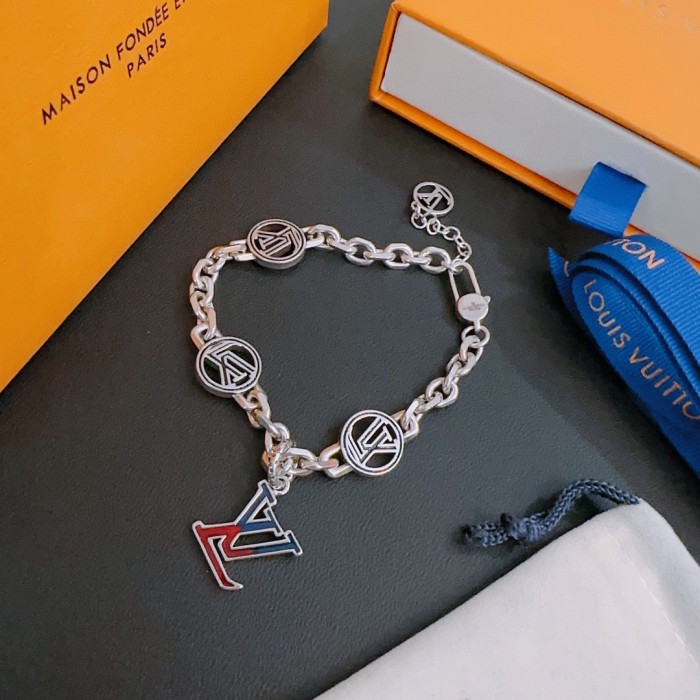 Jewelry Louis Vuitton 352