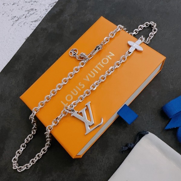 Jewelry Louis Vuitton 34