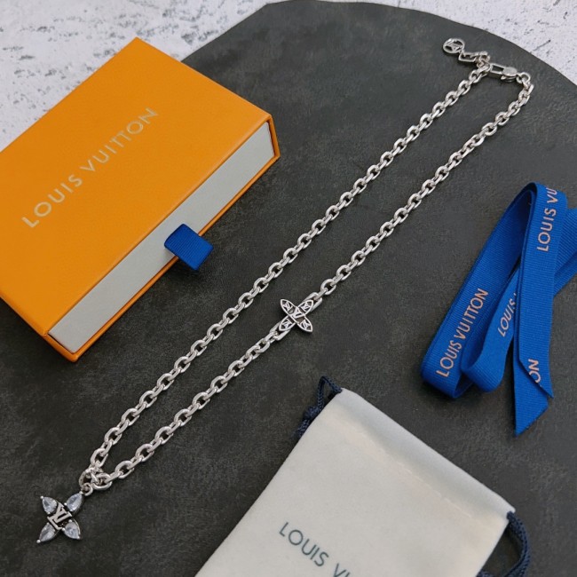 Jewelry Louis Vuitton 335