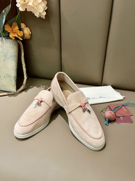 Loro Piana Summer Charms Walk Round Toe Slip-On Loafers Women's Pink Sand