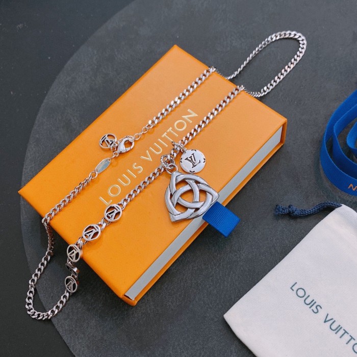 Jewelry Louis Vuitton 364