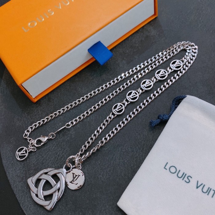 Jewelry Louis Vuitton 364