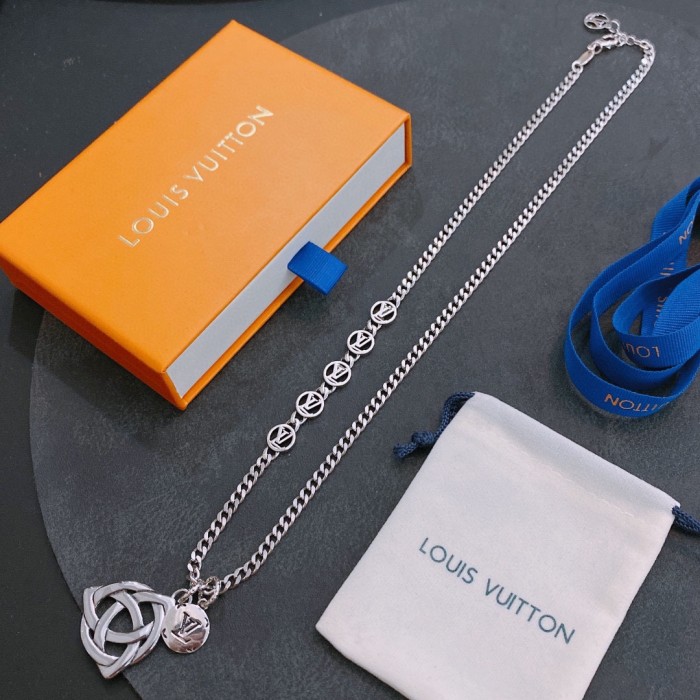 Jewelry Louis Vuitton 364