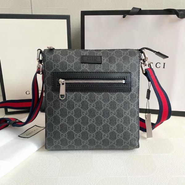 Handbag  Gucci  523599  size  21-23-4  cm
