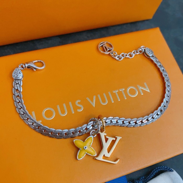 Jewelry Louis Vuitton 361