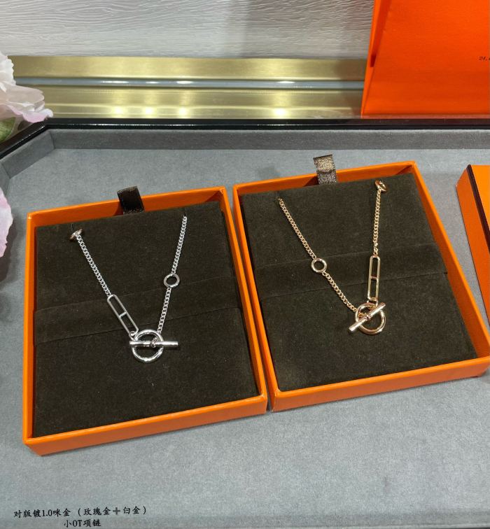 Jewelry Louis Vuitton 400