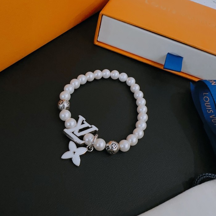 Jewelry Louis Vuitton 380